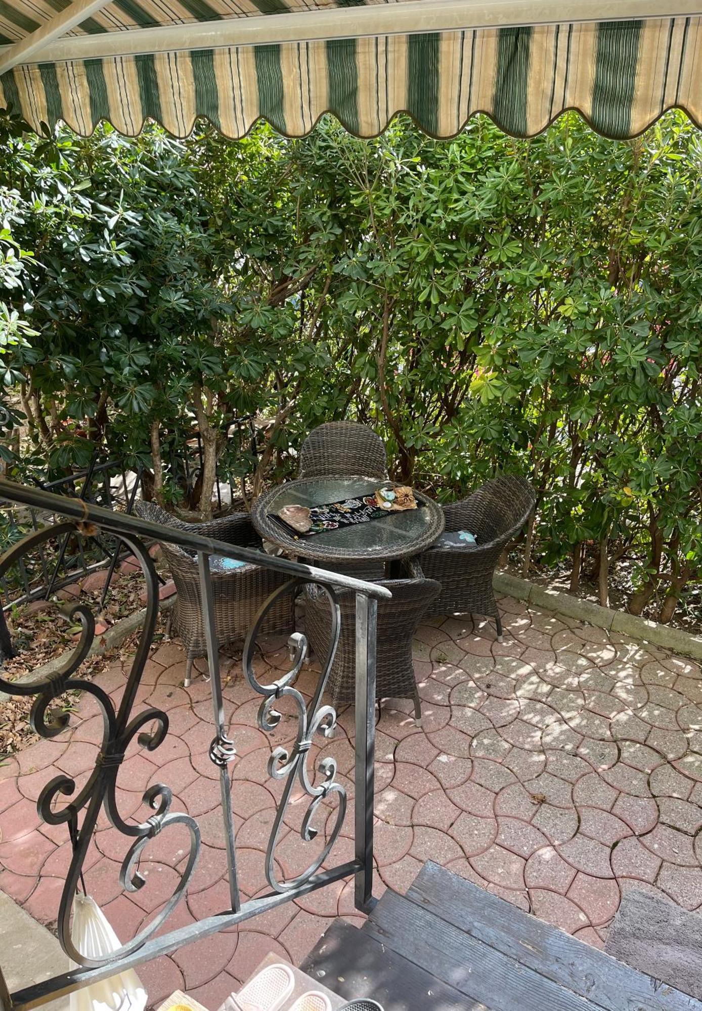 Petra'S Place Rafailovici Bagian luar foto